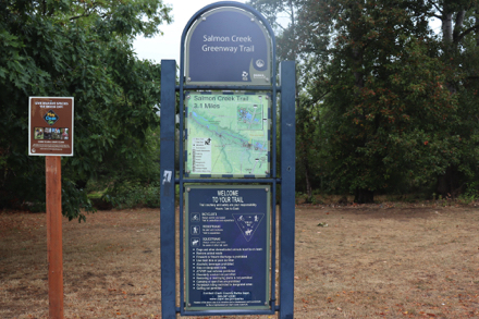 Park map – bikes, pedestrians and equestrians allowed – leash dogs – park rules